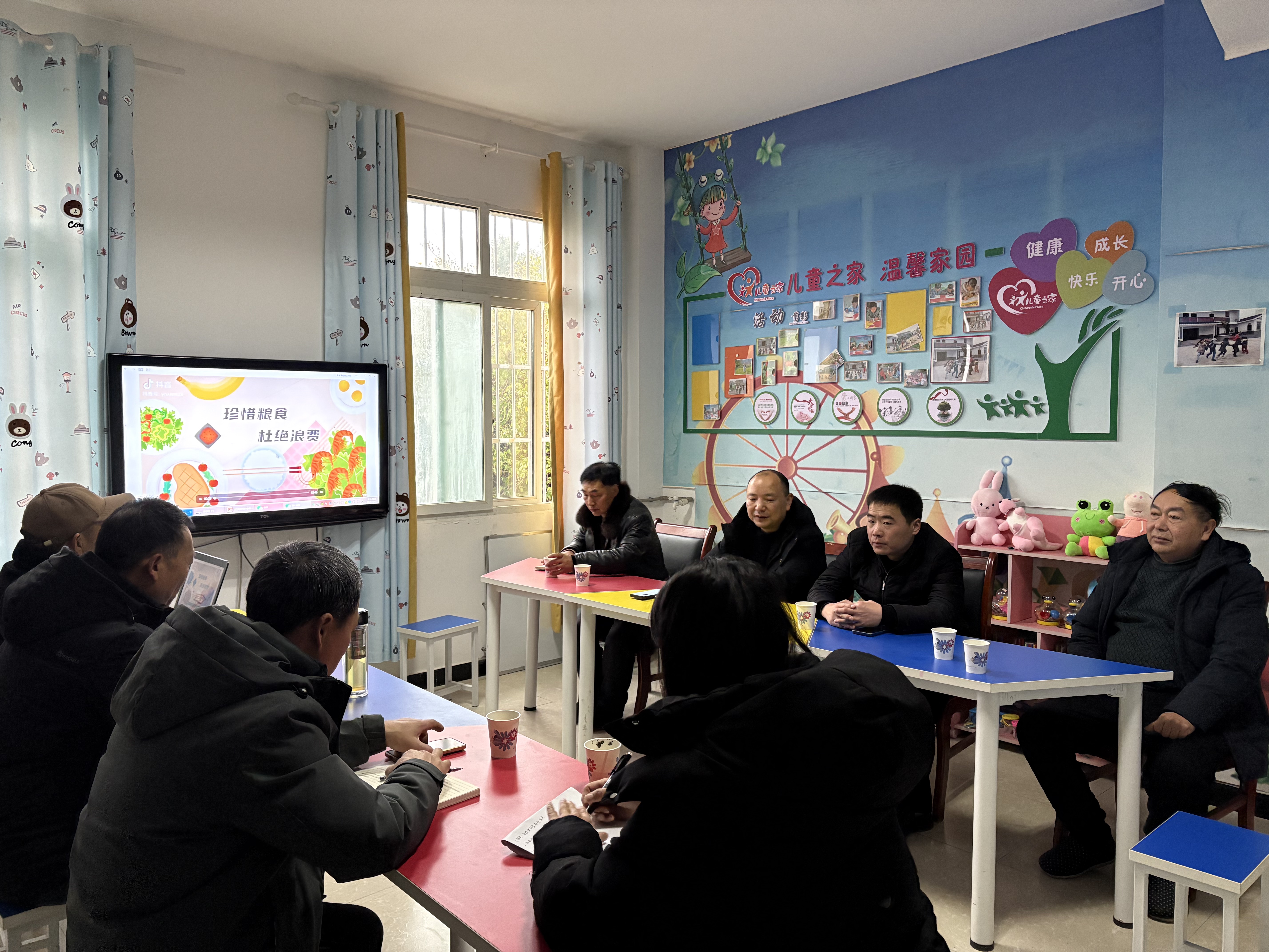 郭扶镇：文明餐桌，光盘行动.JPG
