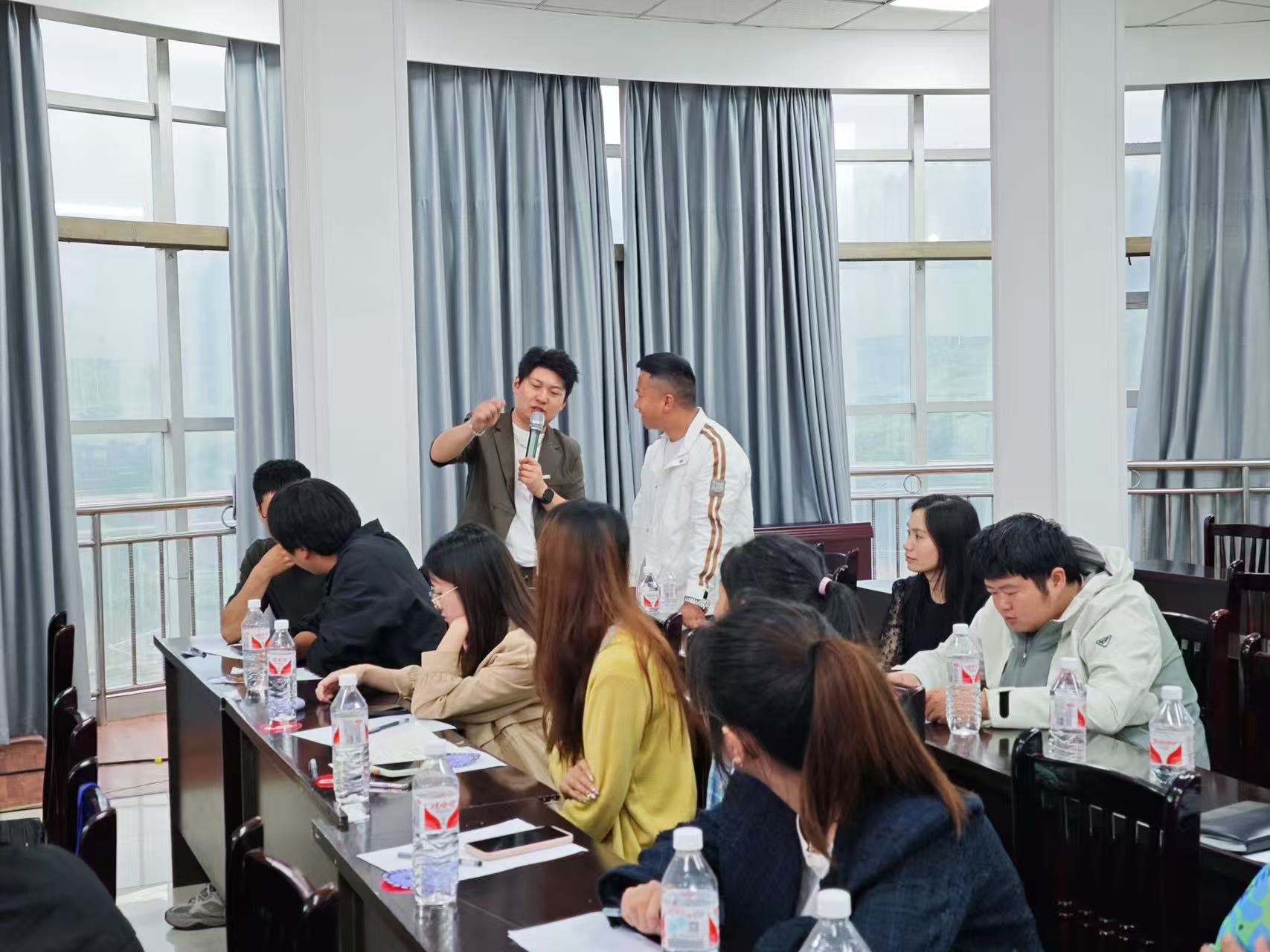 电商培训&ldquo;赋新能,激活振兴&ldquo;云引擎&rdquo;.jpg
