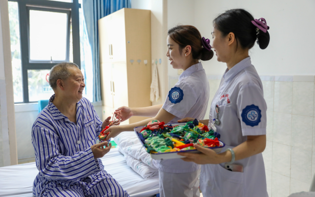 江苏省人民医院康复医学科用艾草霍香等制作(4482719)-20250529153257.jpg