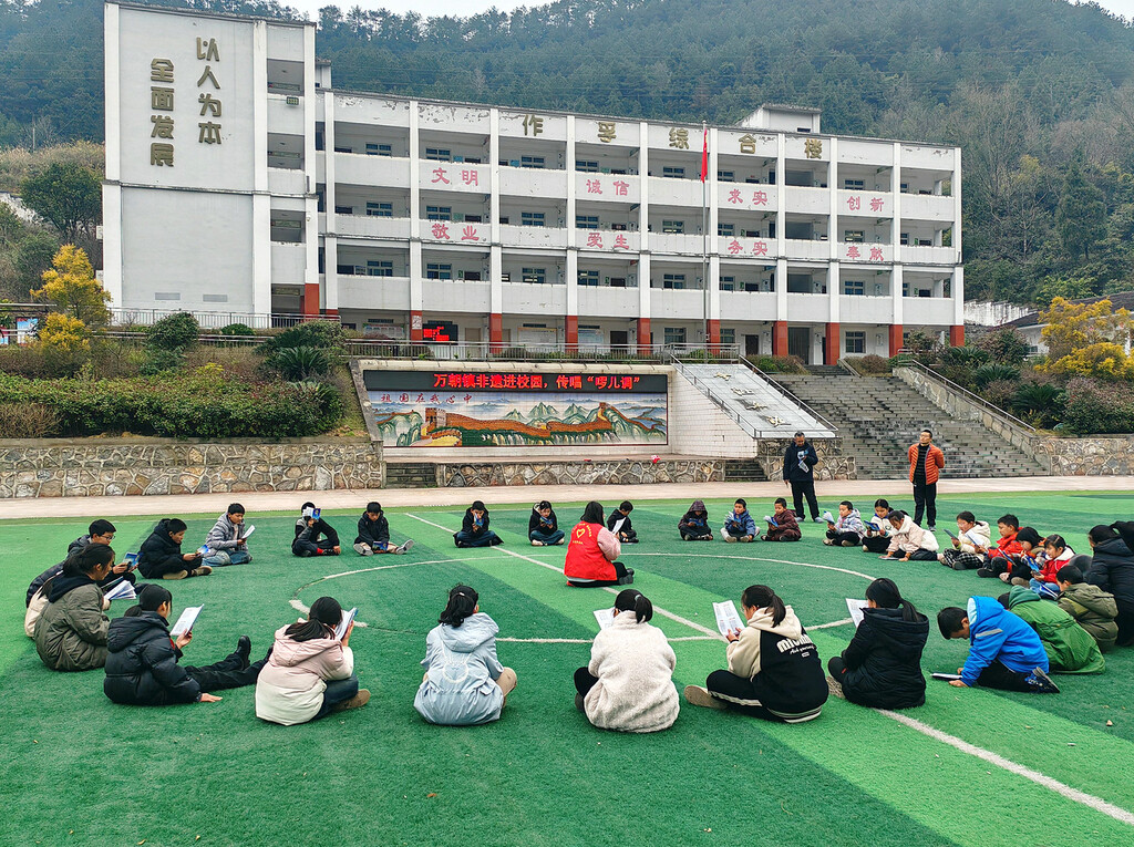 “啰儿调”传唱进校园 (2)