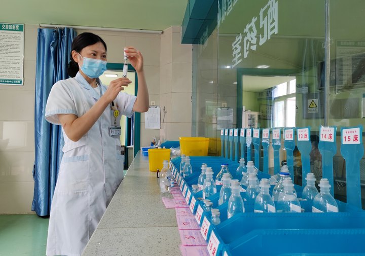 我区基层护理技能大赛圆满落幕  中敖中心卫生院刘炼摘得桂冠