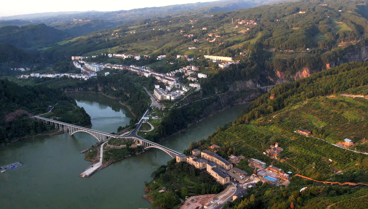 “镇”兴关键词|重庆市石柱县桥头镇:政企共执笔“点金”小镇绿水青山 “镇”兴关键词|重庆市石柱县桥头镇:政企共执笔“点金”小镇绿水青山