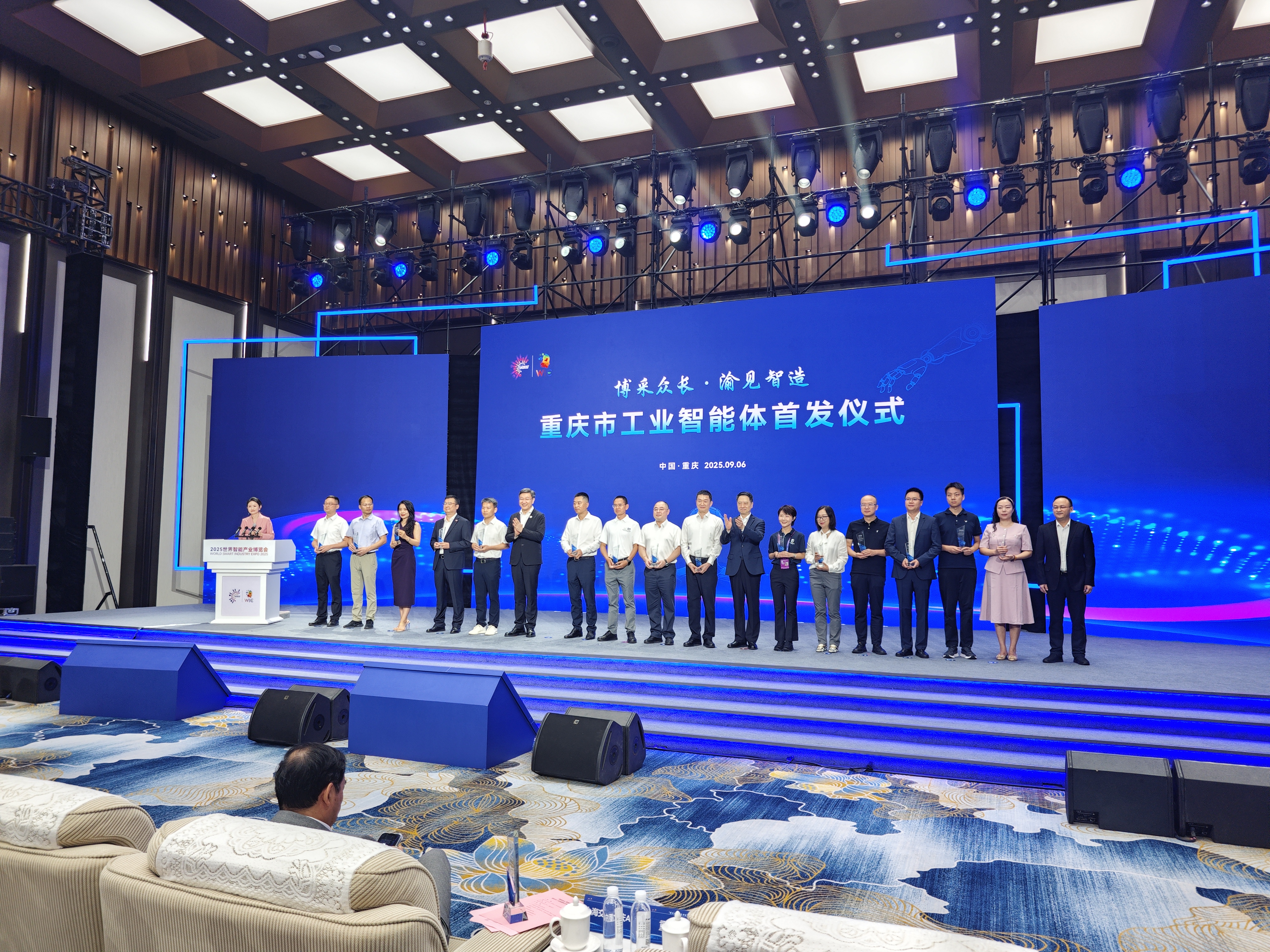 8d343b29be7fad332246a99383c89434.jpg 8d343b29be7fad332246a99383c89434.jpg