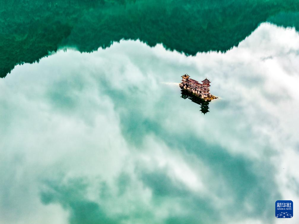 美丽中国丨重庆黔江:小南海湿地自然保护区秋景如画