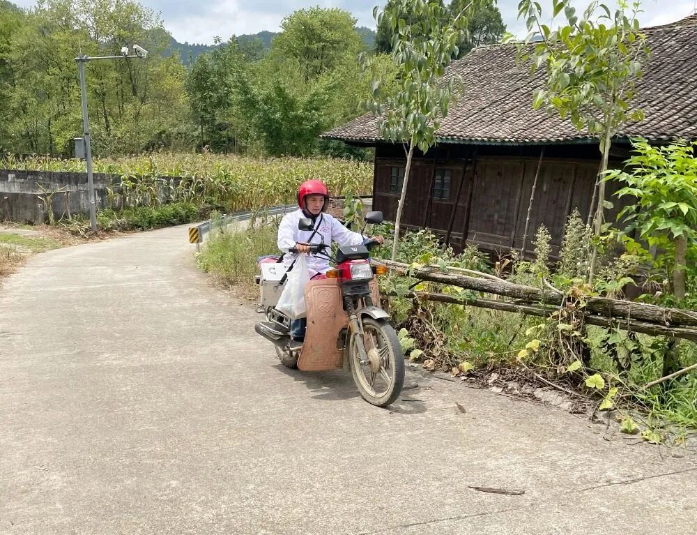 6ede7a6e52f5cea085b6900b2f9ee061.jpg 6ede7a6e52f5cea085b6900b2f9ee061.jpg