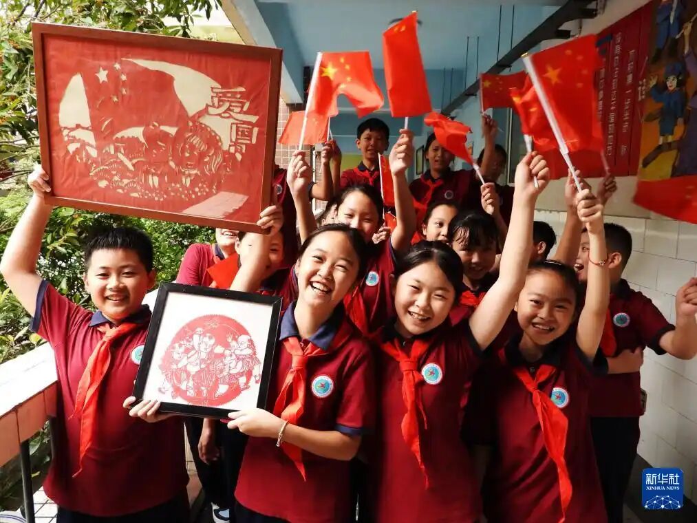 e9f94508445635559c7677a6c9003636.jpg e9f94508445635559c7677a6c9003636.jpg