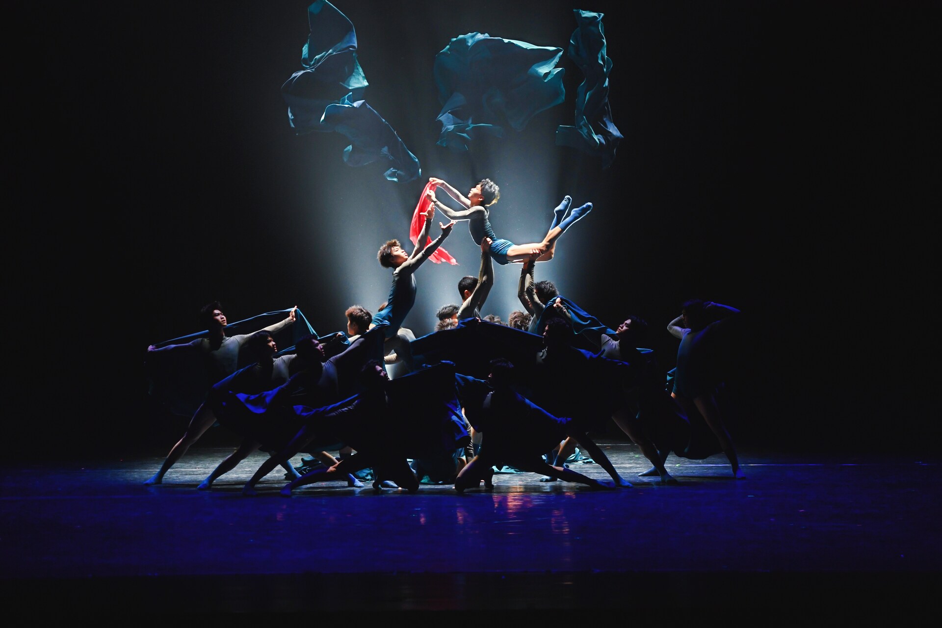 群舞《共潮生》