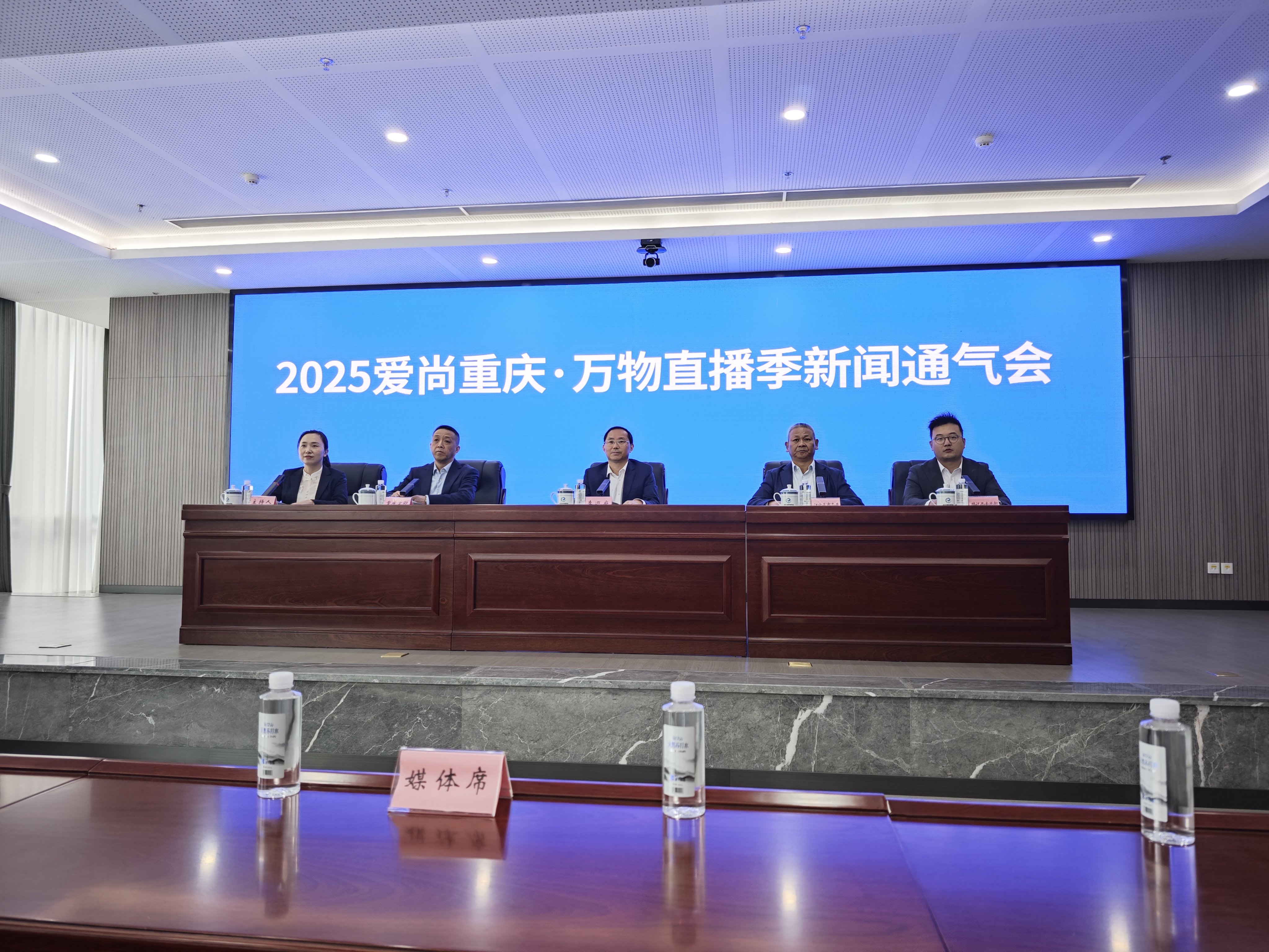 a9f9c6af0d9c7e63a4ad365d6a6fa205.jpg a9f9c6af0d9c7e63a4ad365d6a6fa205.jpg