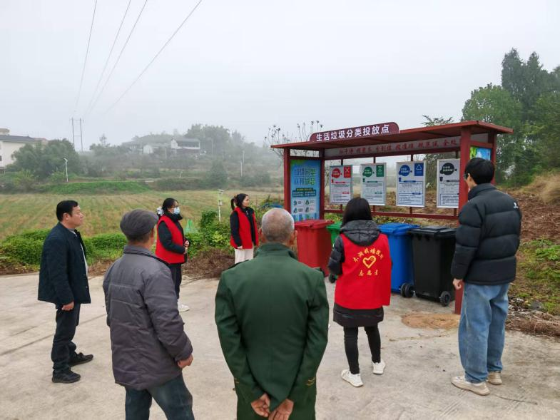 筑就宜居环境 赋能文明乡风——木洞镇墙院村开展“设施提升促文明”专项行动