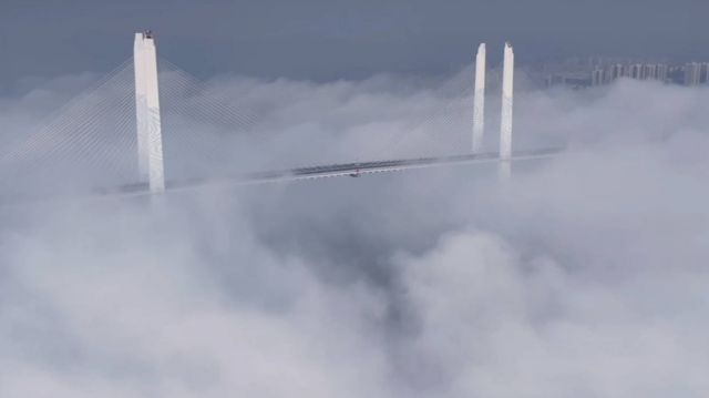 坐上“云端列车” 一起打卡通勤路上的诗和远方