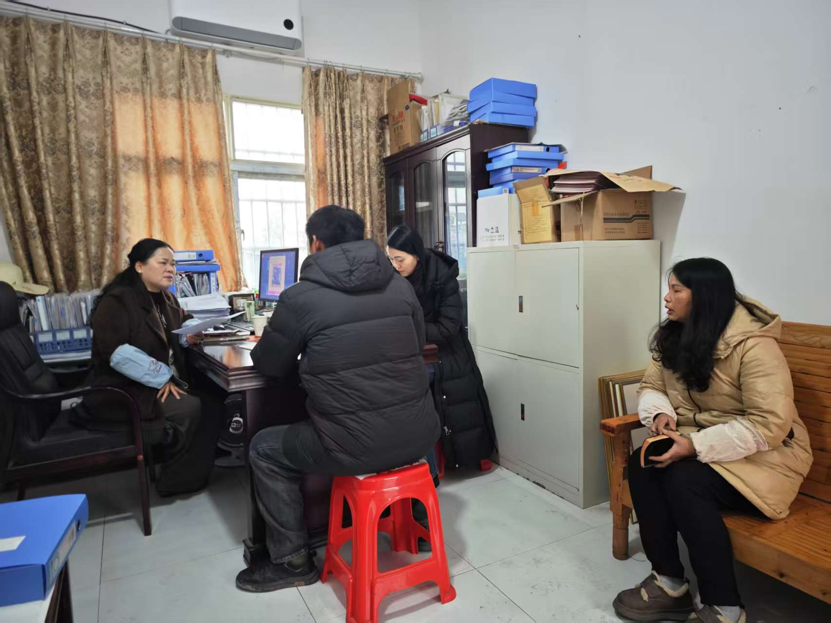 雍溪镇：领导带队强督导 宣传护航暖冬安