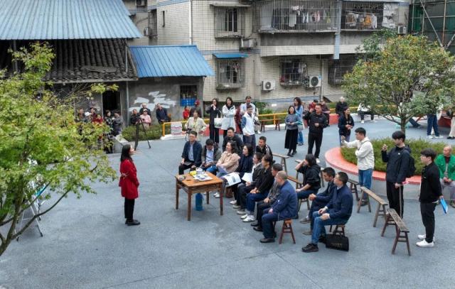 把关键小事办成百姓心中的温暖大事