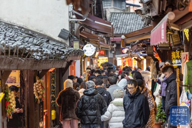 重庆：千年古镇迎客来