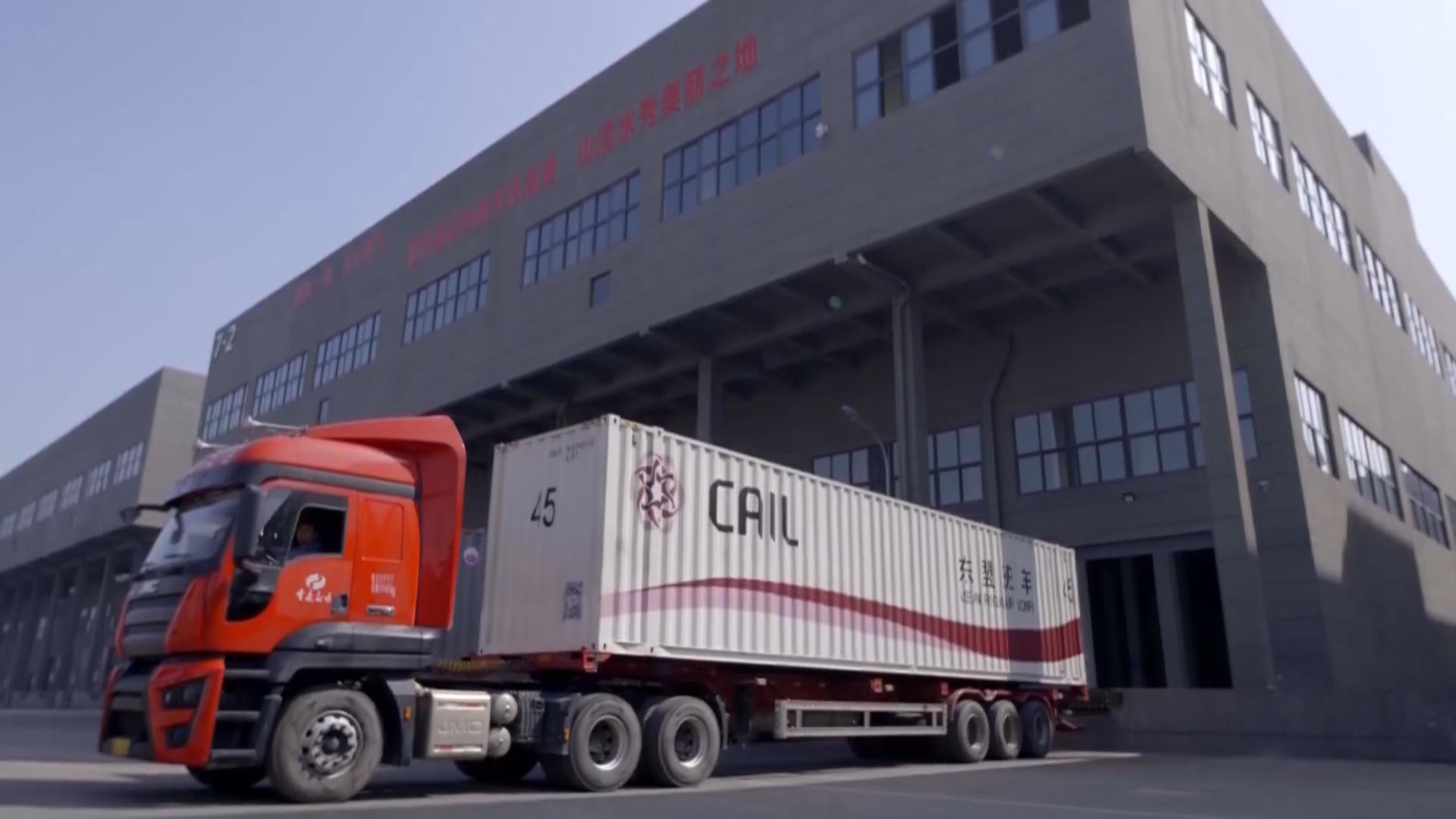 跨境公路班车去年运营12555车次 发运货值同比上升306%