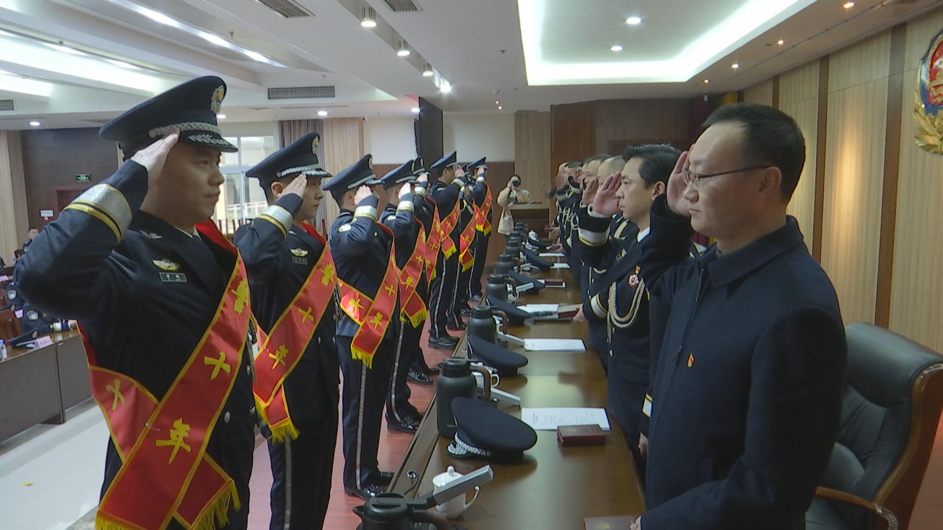 区公安局举行2026年警察节荣誉仪式