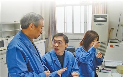 家蚕新用！向仲怀院士带你解锁科技密码