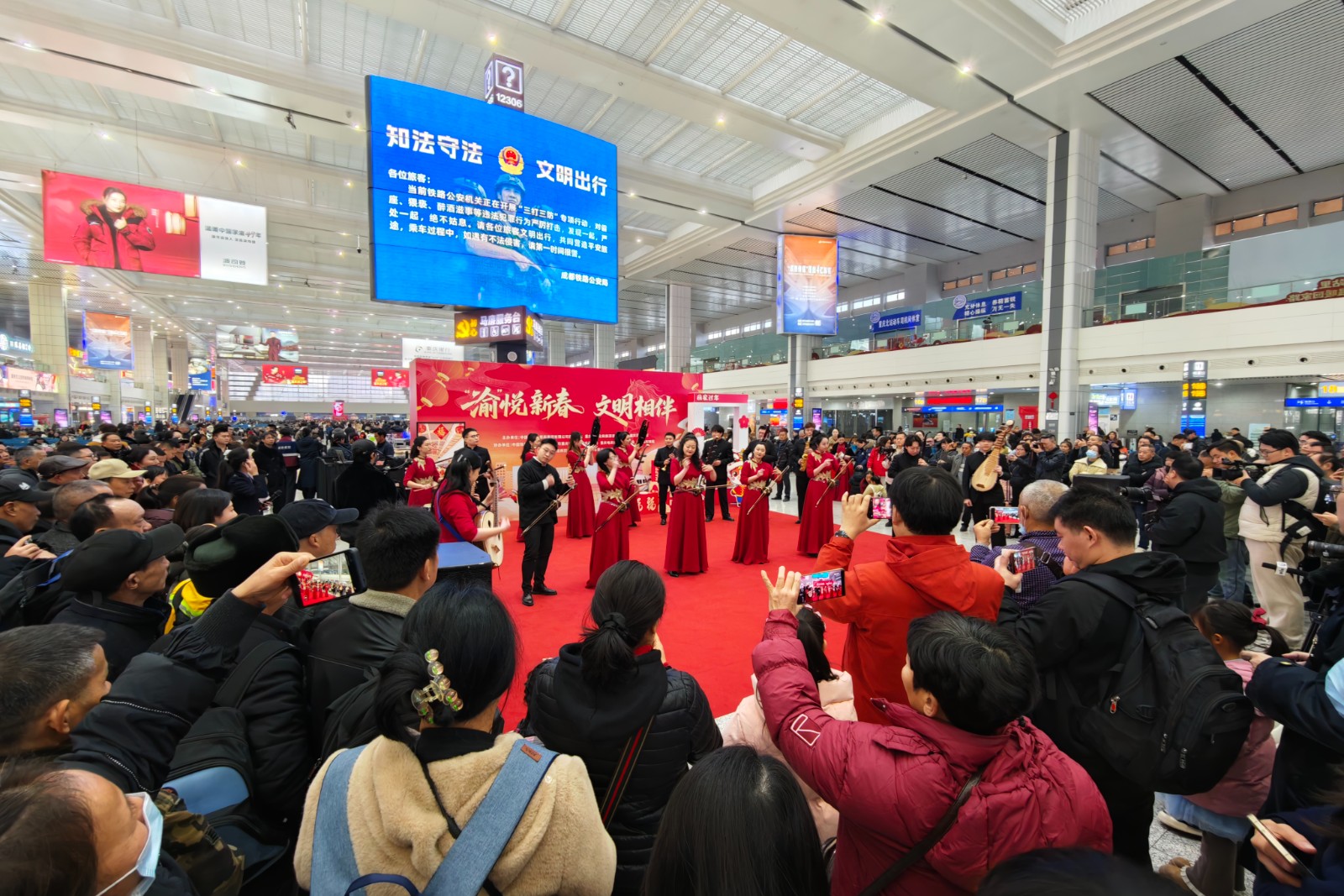 重庆北站 汪亮摄 (6).jpg