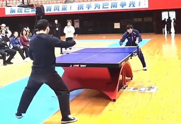 国家乒乓球队女队走进重庆巴南