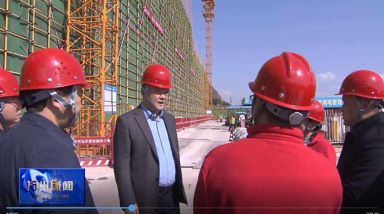 李庆在调研经开区重点项目建设并召开调度月例会时强调 以更高标准 更实举措 更硬作风 全力以赴跑出项目建设“加速度” 封波参加