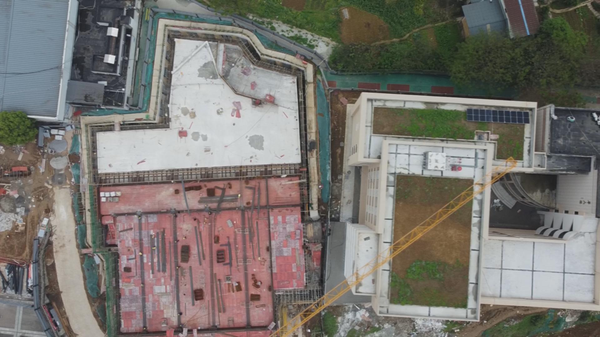 木洞中学校综合楼及附属工程加快推进 项目总体进度达70%