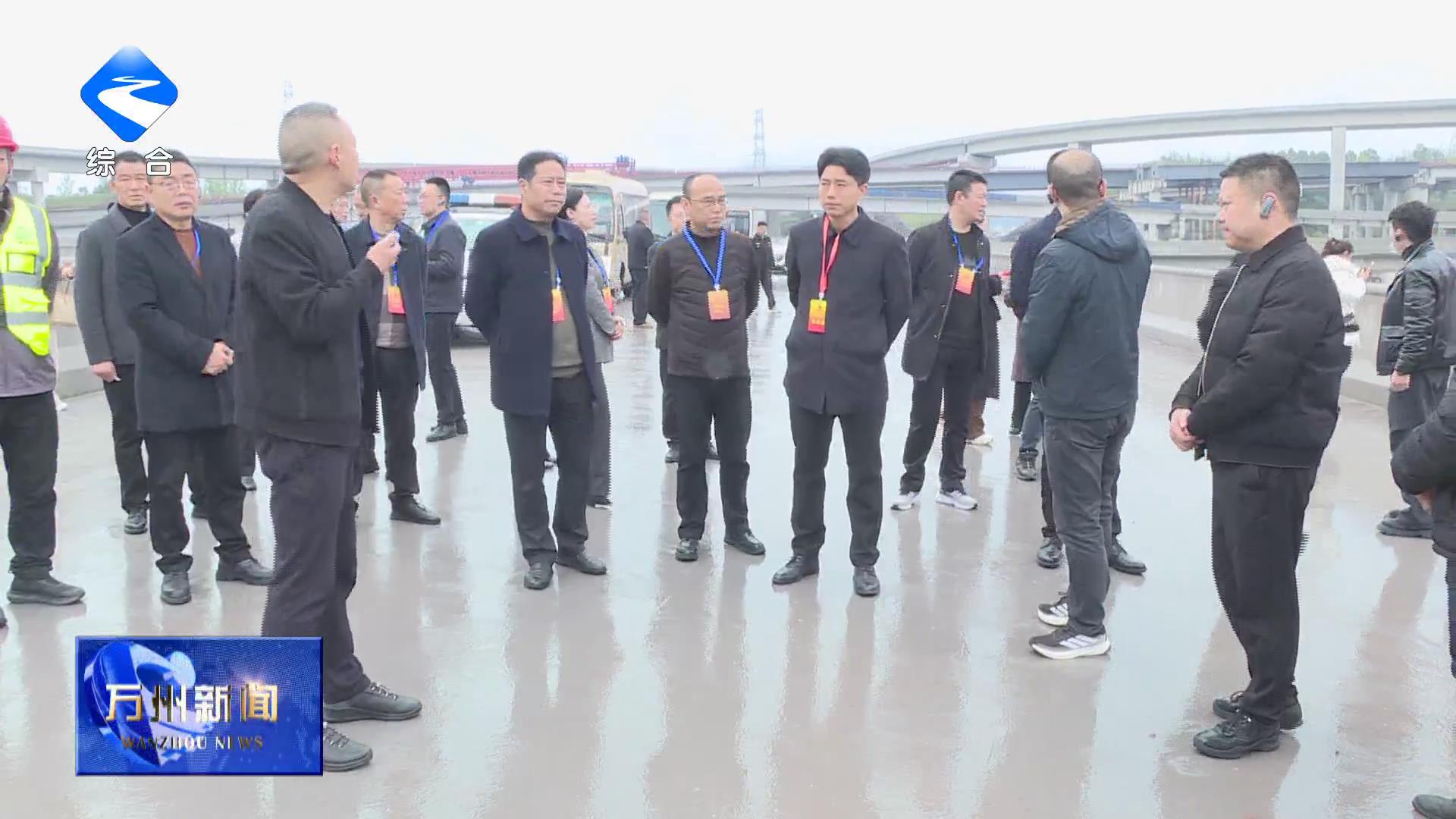 区人大代表第六联组到高梁镇开展集中视察