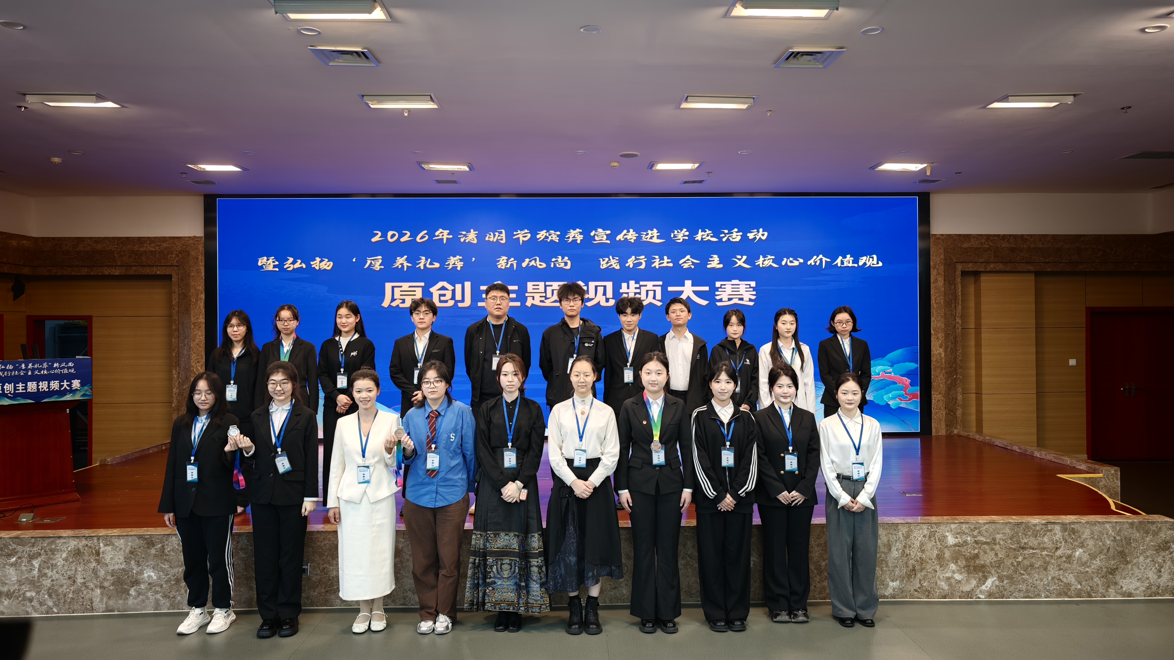 410a4b4361f9b87e39756ce00280994f.jpg 410a4b4361f9b87e39756ce00280994f.jpg