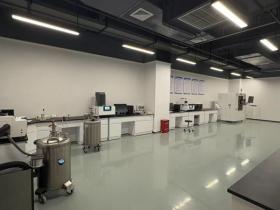 赋能前沿科研 明月湖实验室大型仪器共享服务平台上线并开放预约