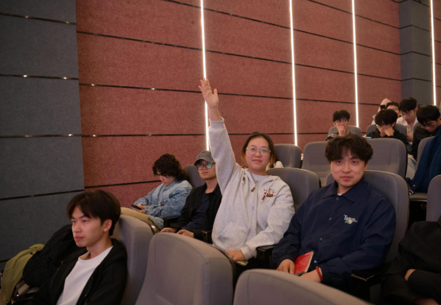 老兵进校园 共筑国安防线3.jpg