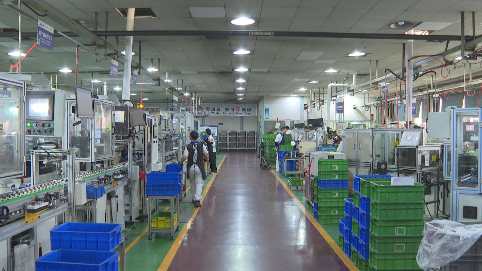 巴南：暖心用工筑港湾 政企同心稳就业