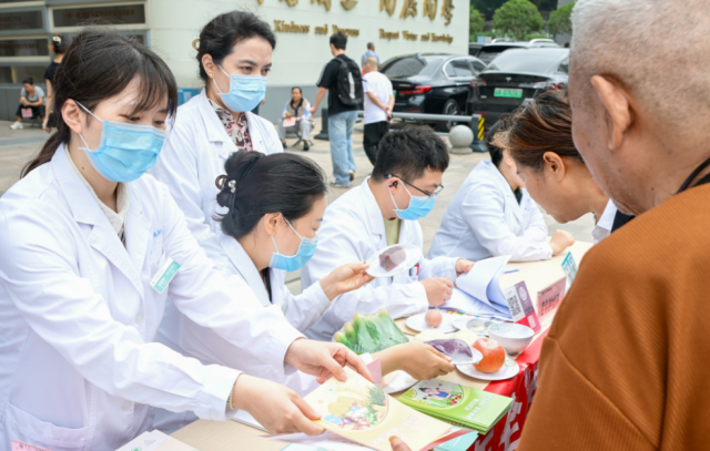 全民营养周：吃太好肿瘤长得越快？专家称不要盲目忌口！
