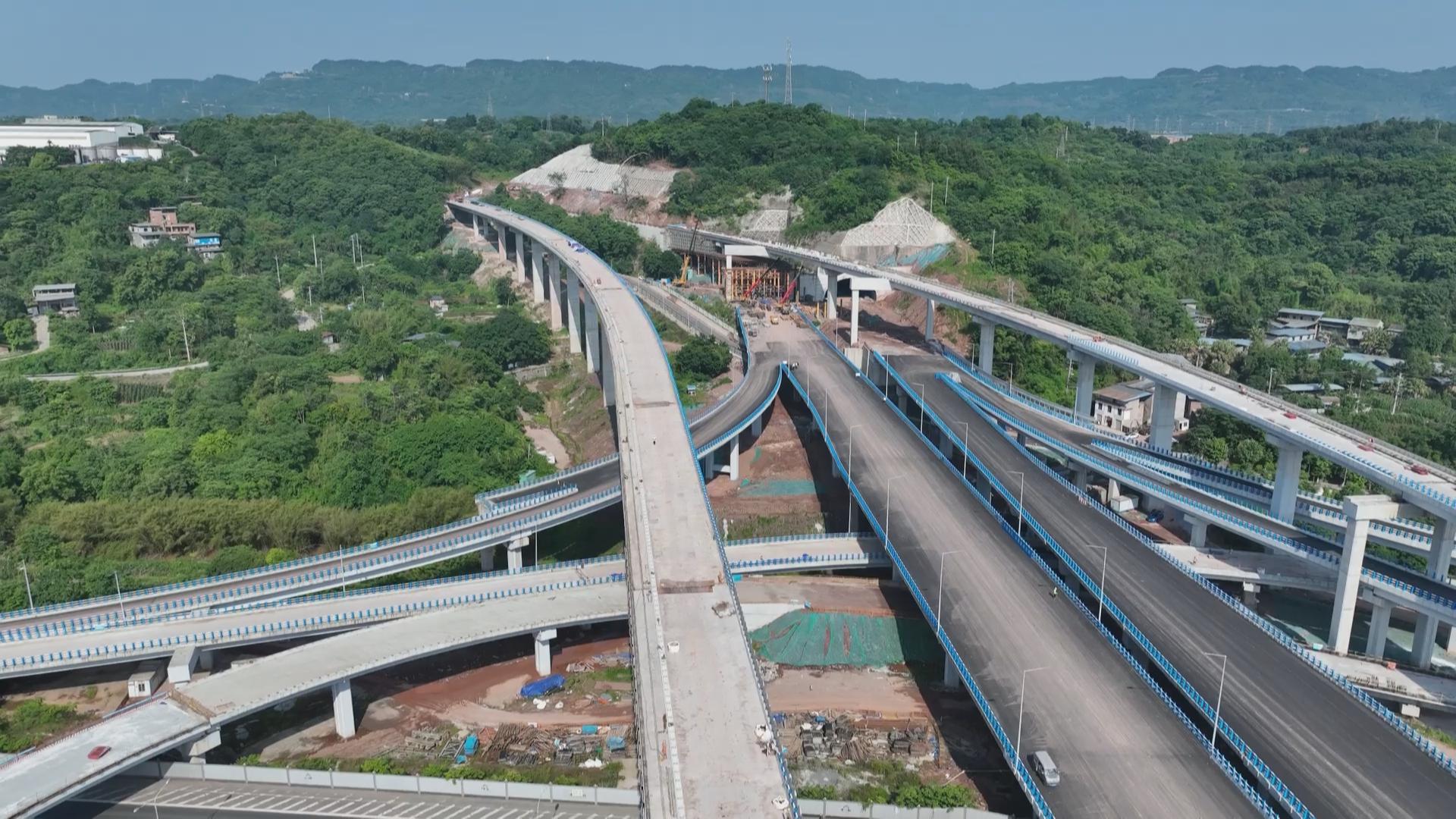 渝黔复线高速公路连接道工程项目进度已达96%