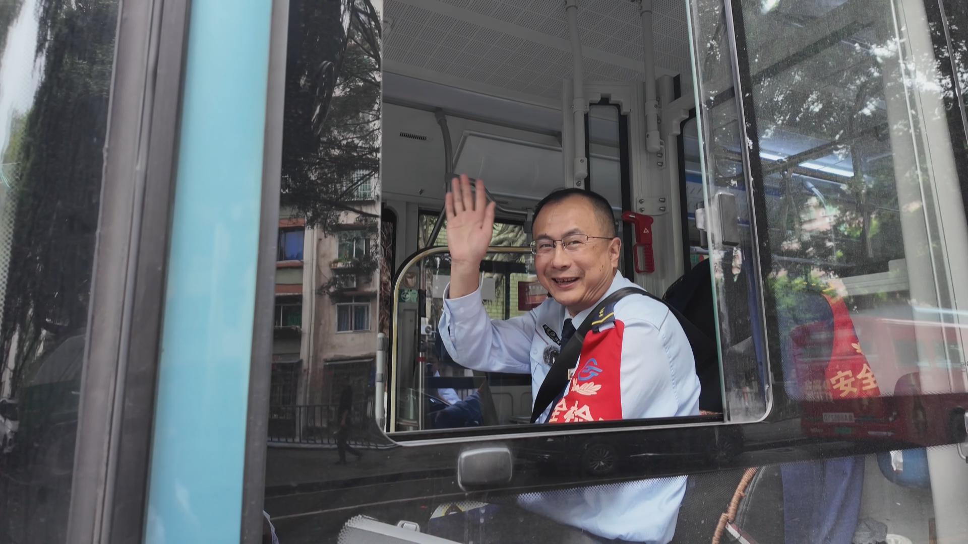 “我等你”12年：192路司机和他的老朋友们