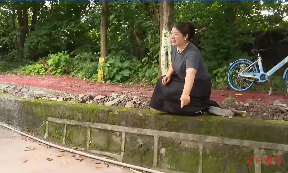惊心！暖心！合川市民合力勇救暴雨中的落水婆孙