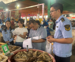 石桥铺街道市场监管所开展肉制品专项快检
