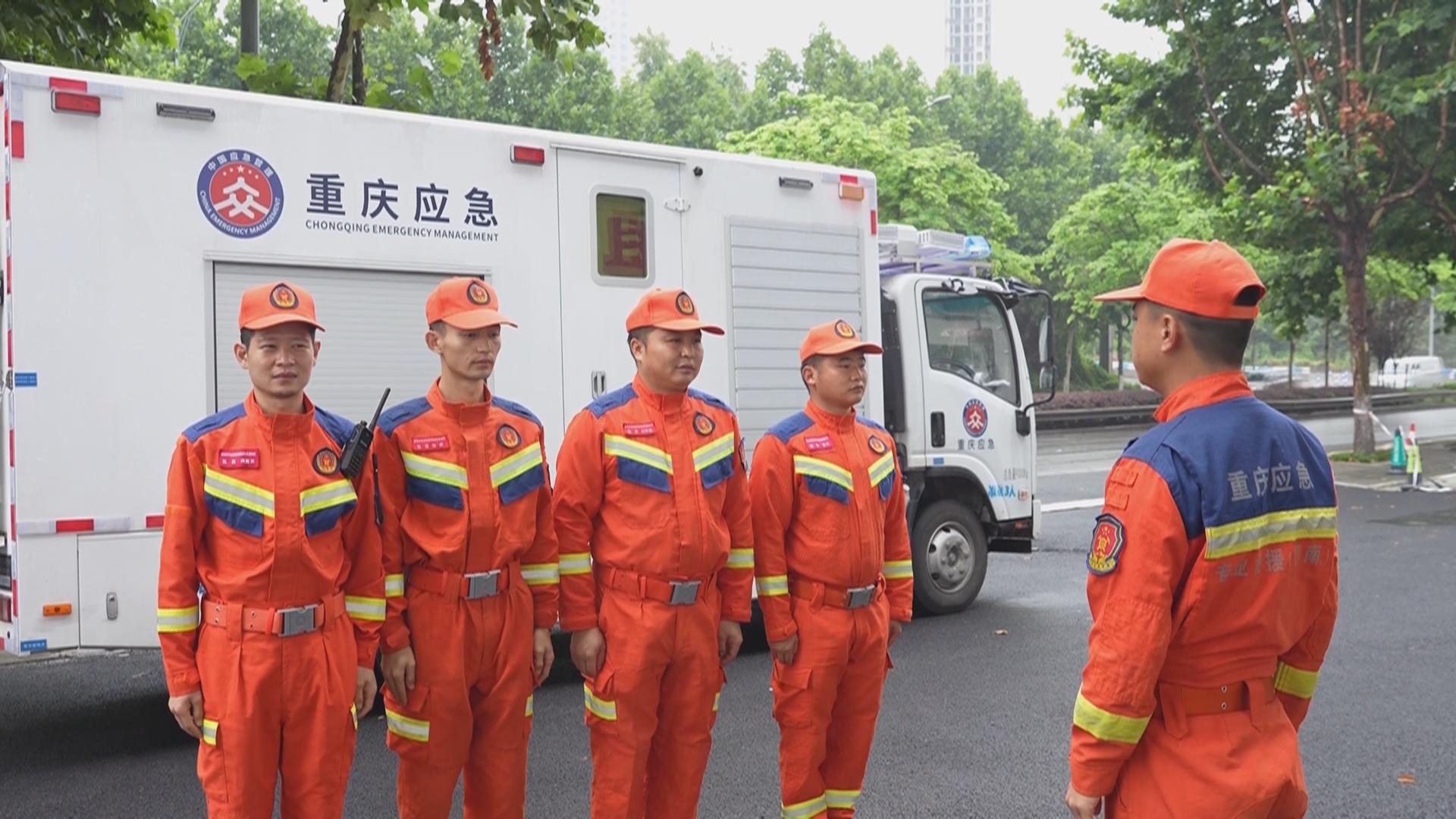 巴南：雨前备勤不松懈 守好城市防汛关键路段