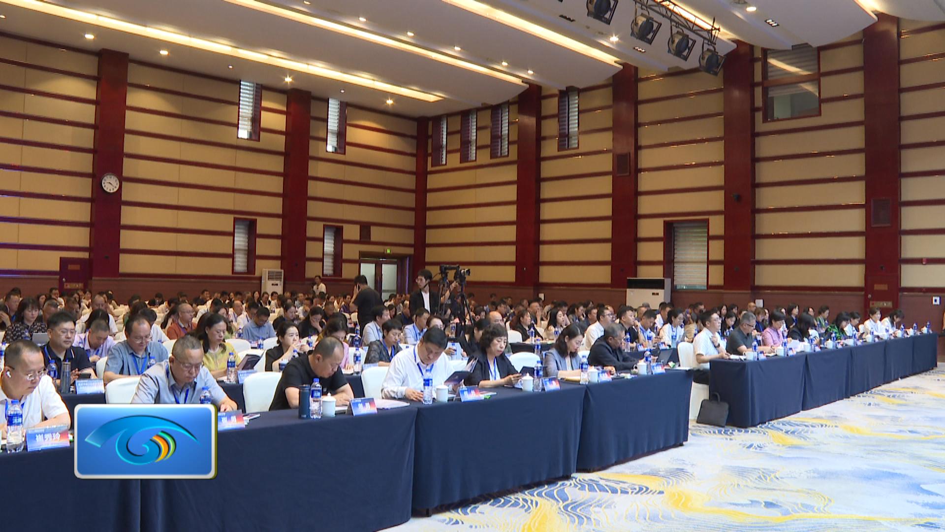 西部地区教师发展研究协作体首届学术年会在合川举行